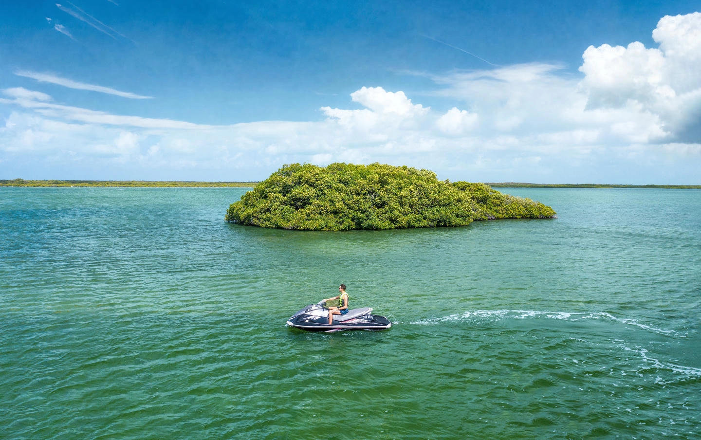 Strategic position in Ambergris Caye’s growth corridor